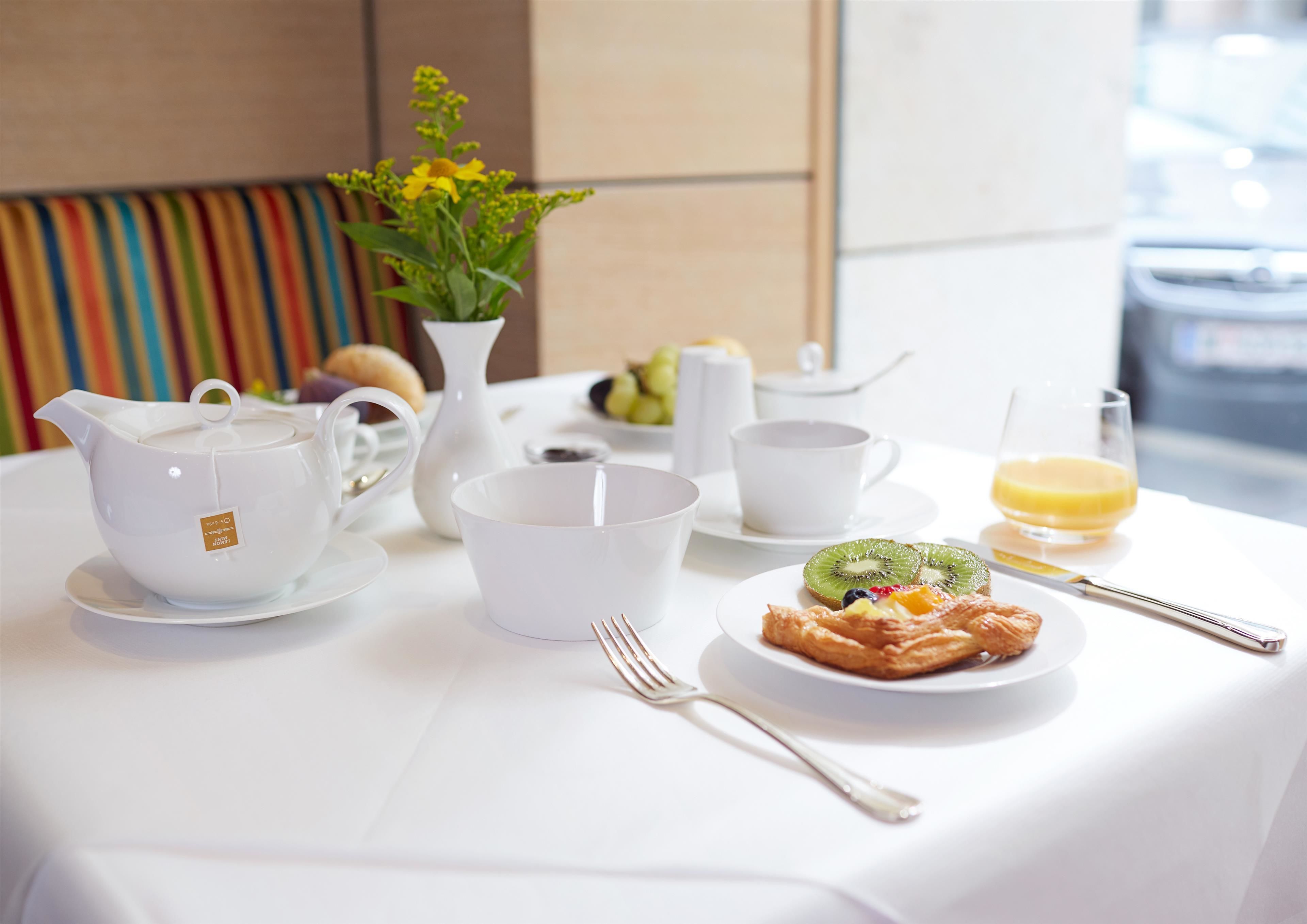 Morgenmadsbuffet hver dag (24 EUR pr. person)