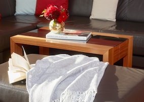 Roupas de cama antialérgicas, edredons de pluma, cofres nos quartos