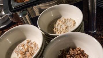 Colazione completa inclusa, servita tutte le mattine
