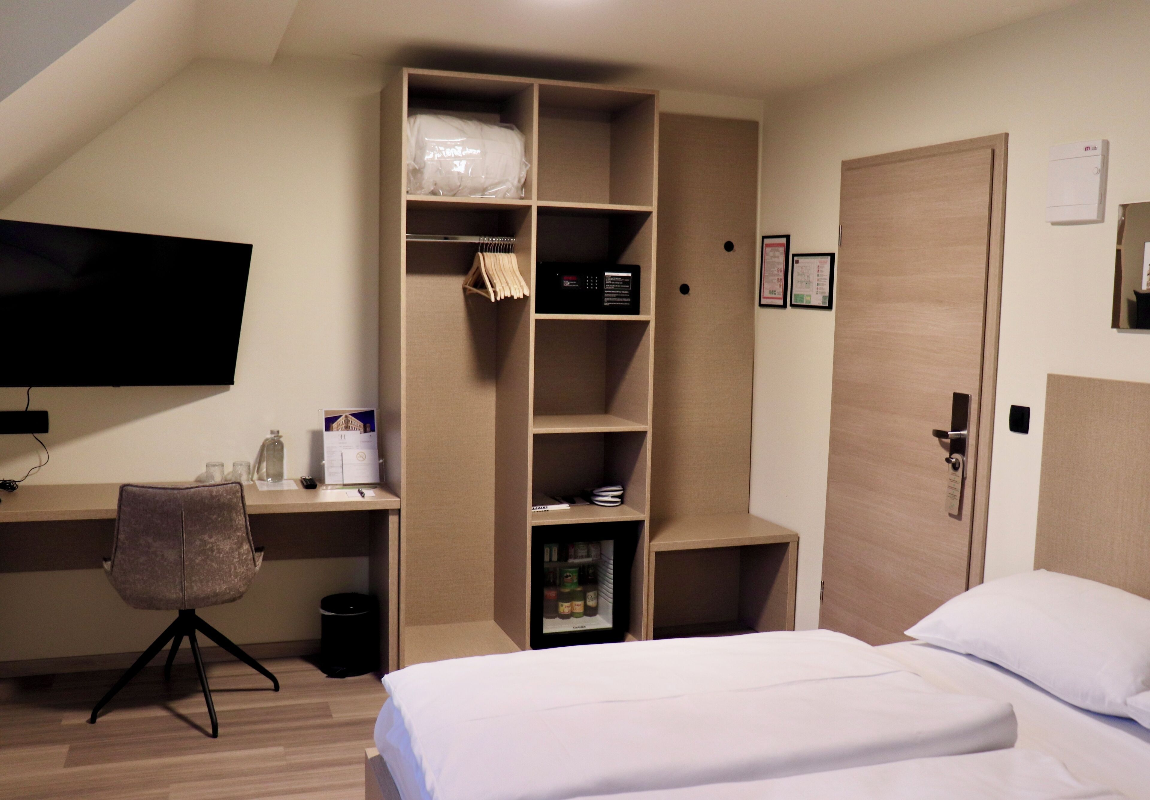 Chambre Double | Minibar, coffres-forts dans les chambres, bureau, Wi-Fi gratuit