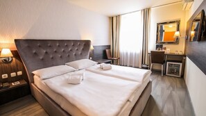 Minibar, caja de seguridad en la habitación, escritorio y wifi gratis 