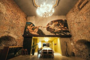 2 restaurants; lunch, dinner, and brunch served - Hotel Evropa Celje (Celje)