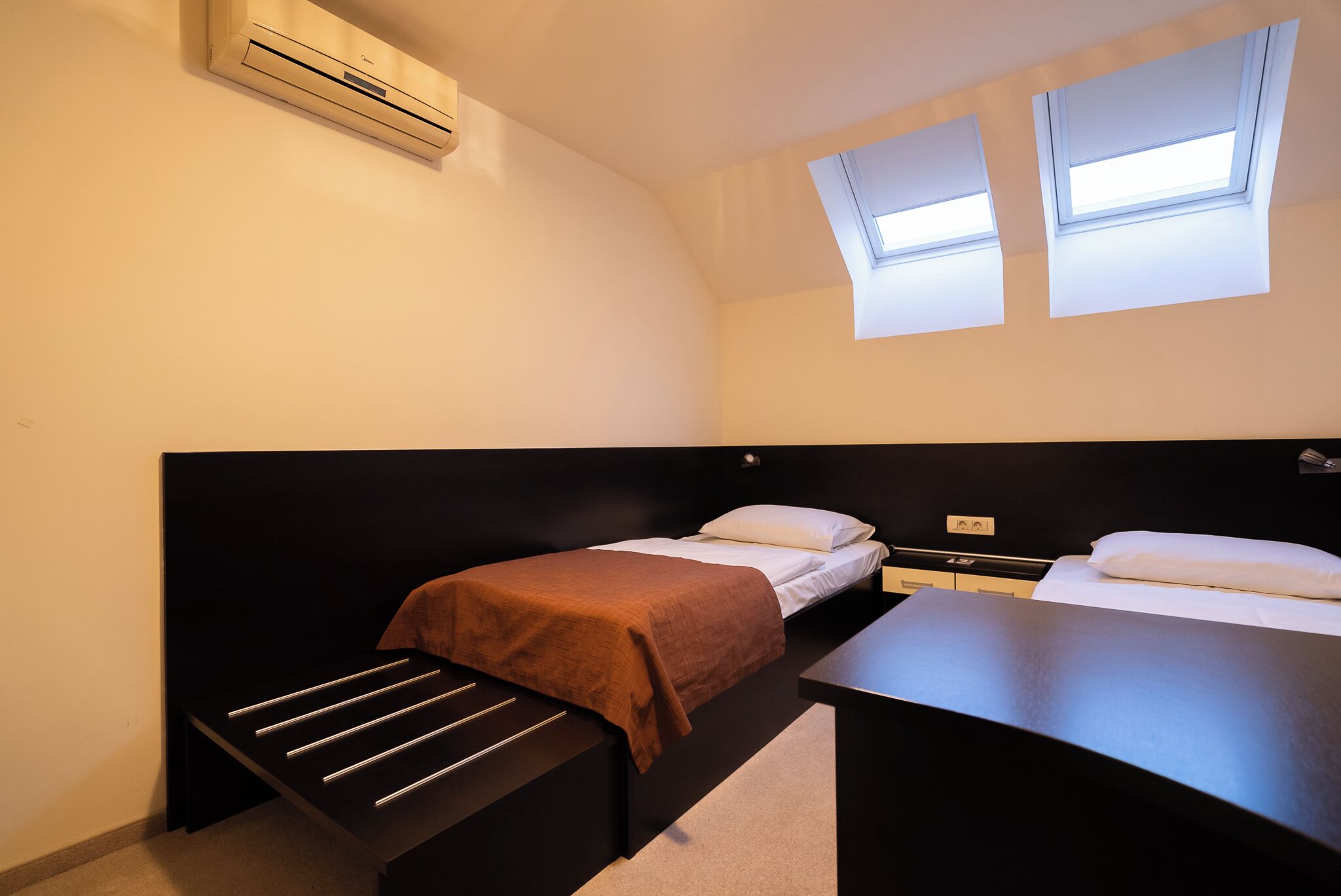 basic double room | 1 bedroom, minibar, in-room safe, desk