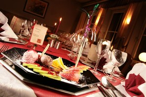 2 restaurants, breakfast served - Hotel Rodebachmühle (Georgenthal)