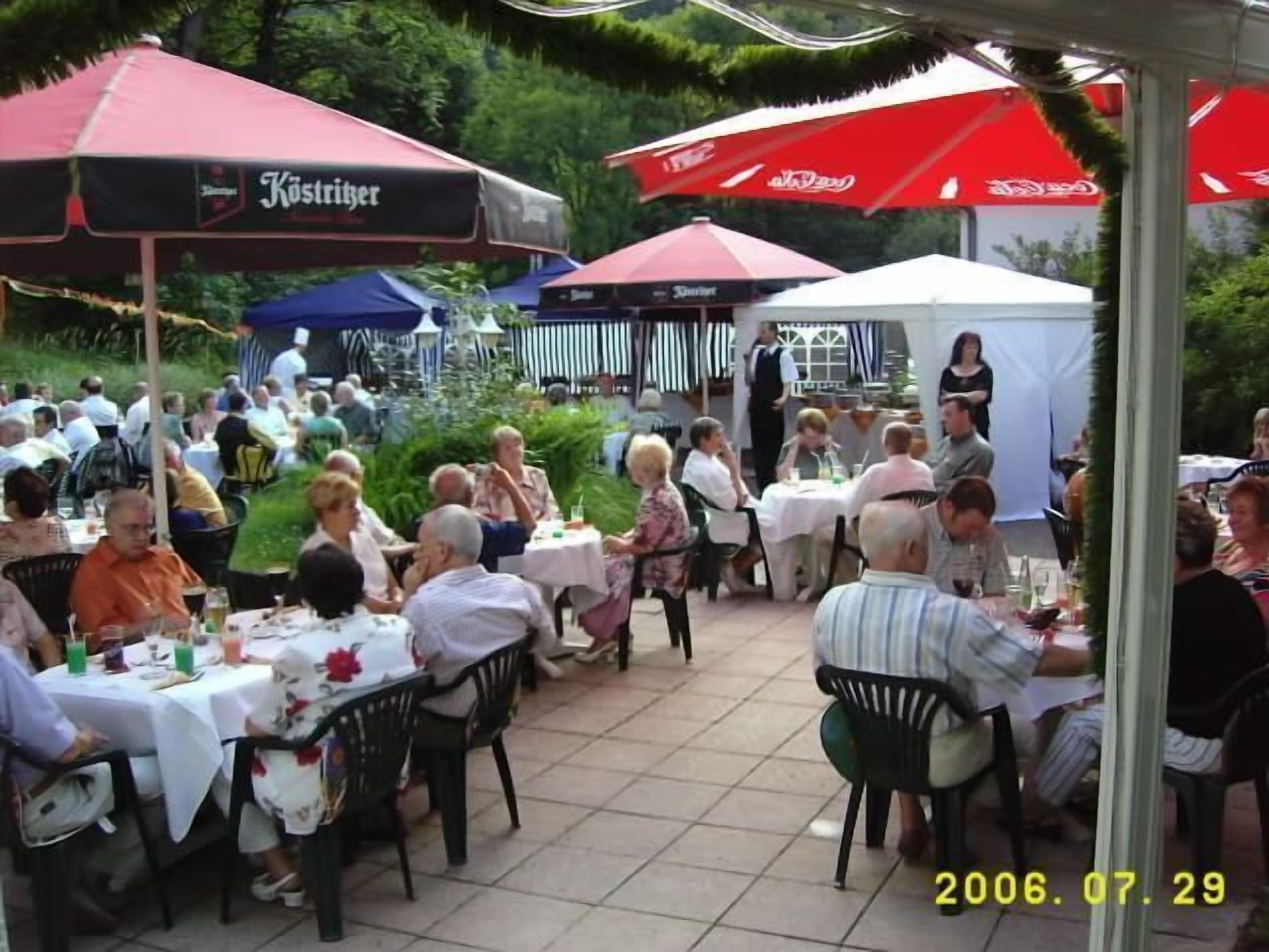 2 Restaurants, Frühstück