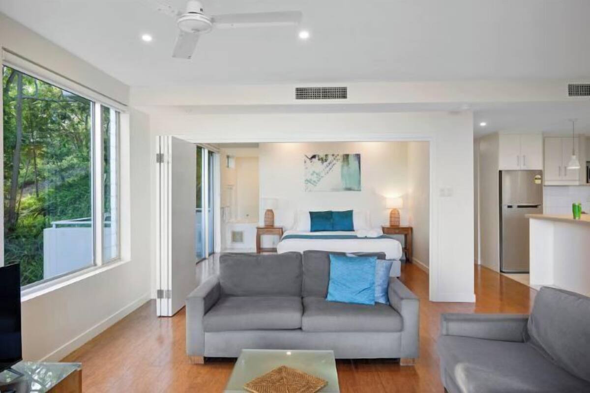 Pillow-top beds, soundproofing, iron/ironing board, free WiFi