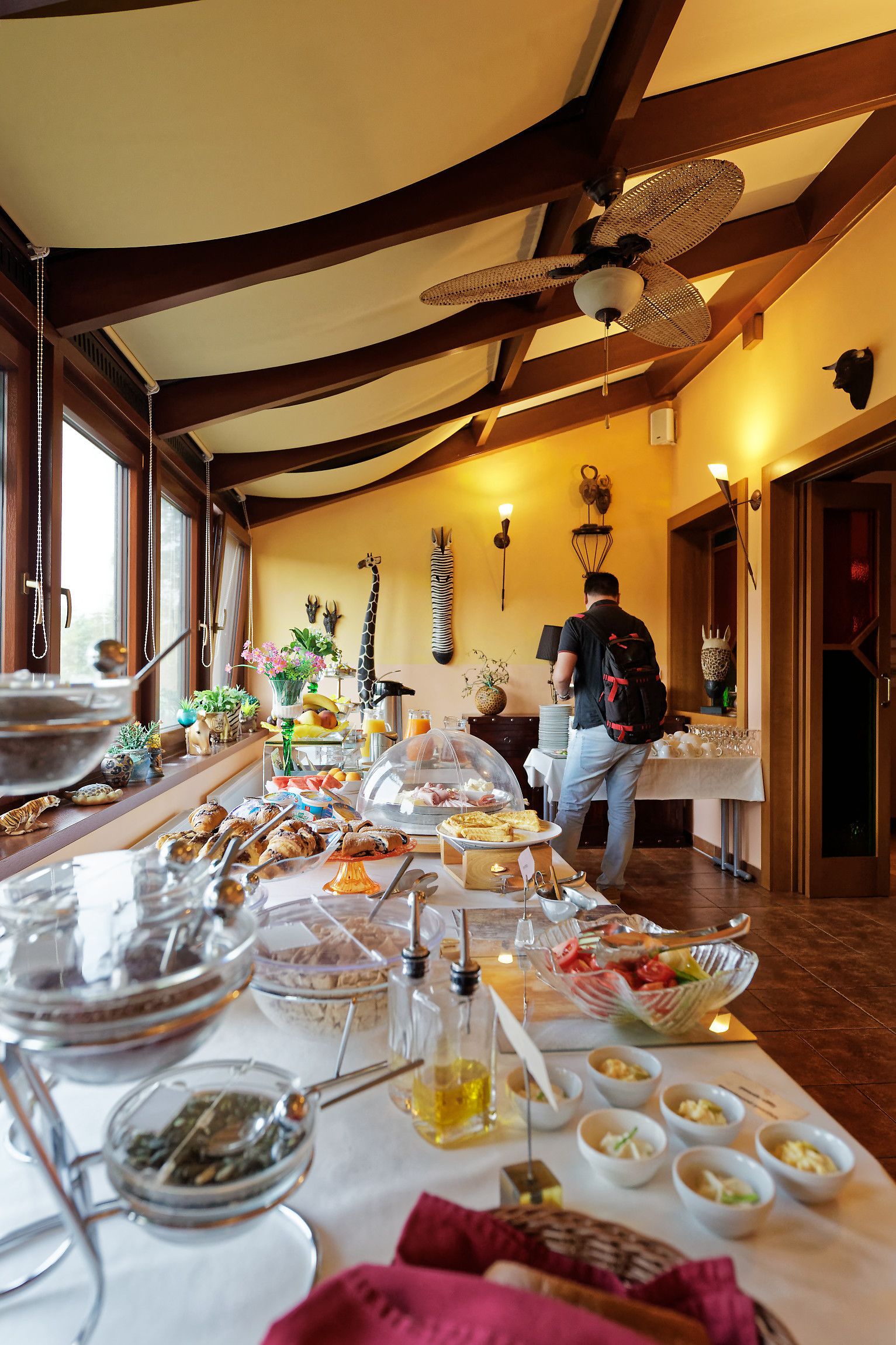 Desayuno buffet todos los días (con cargo)