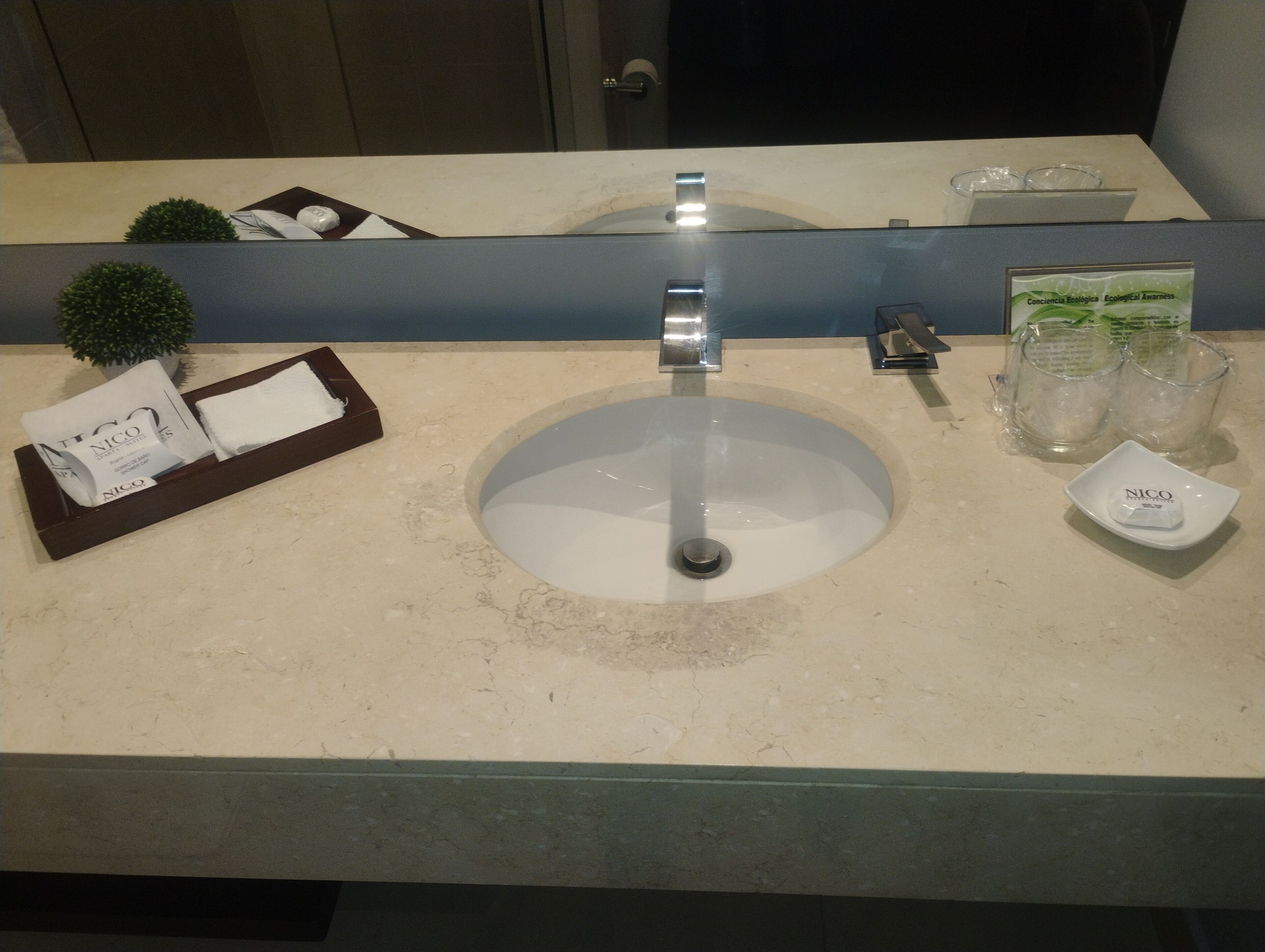 twin room | bathroom | shower, free toiletries, hair dryer, towels