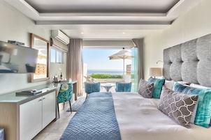 Chambre supérieure | Literie hypoallergénique, minibar, coffre-fort, décor unique