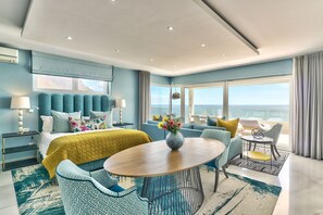 Bộ đồ giường kháng dị ứng, minibar, két bảo mật tại phòng 