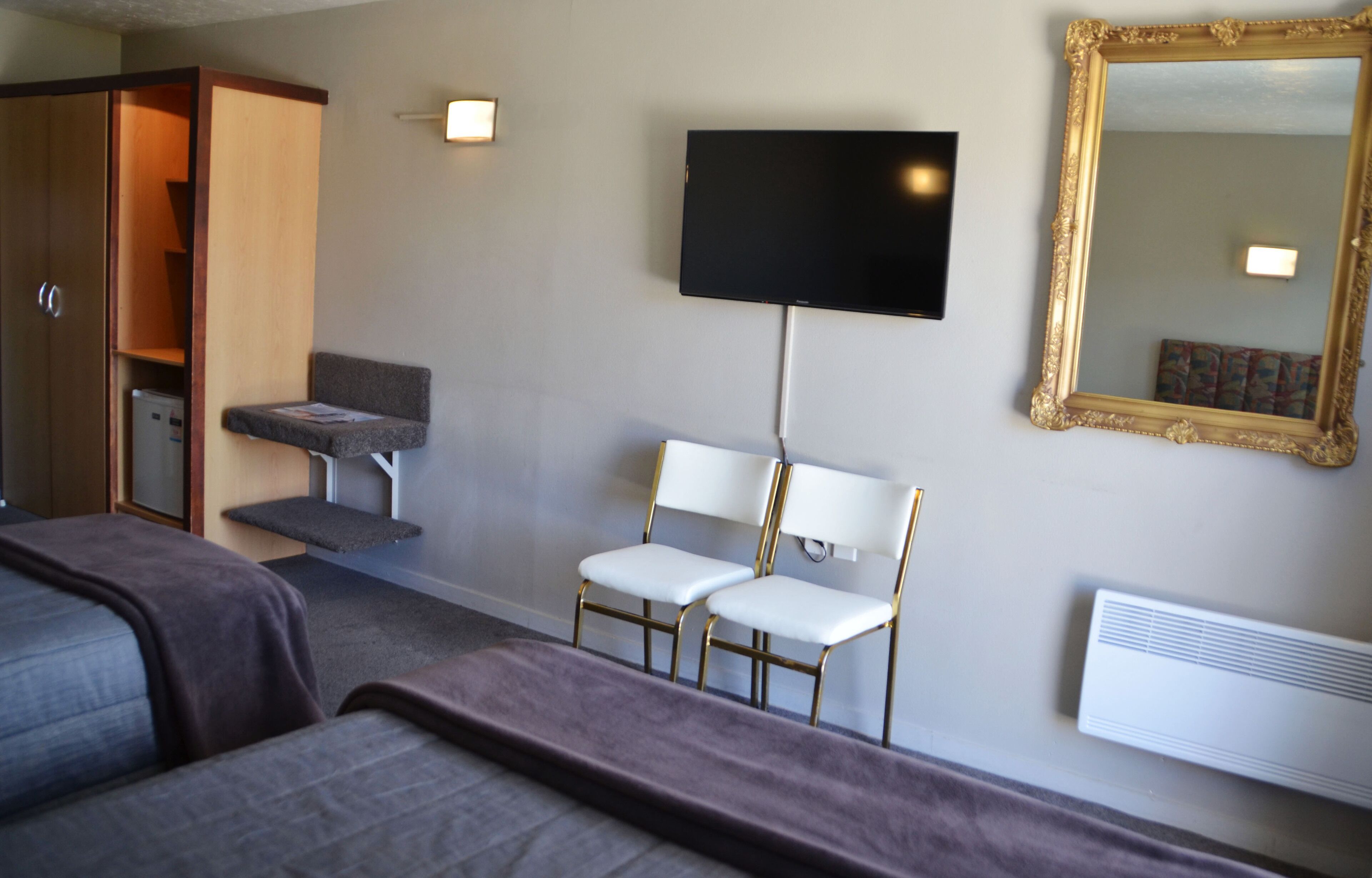 standard room, lake view | 1 bedroom, blackout curtains, free cots/infant beds, free wifi