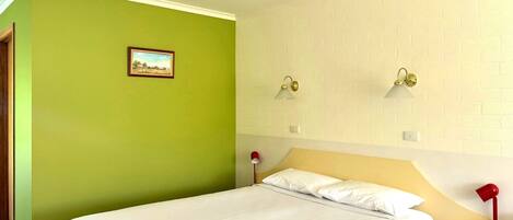 Minibar, desk, laptop workspace, blackout curtains