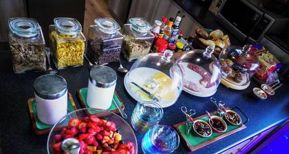 Sundown Manor Guest House