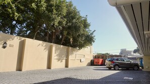 Free self parking - Sundown Manor Guest House (Cape Town)