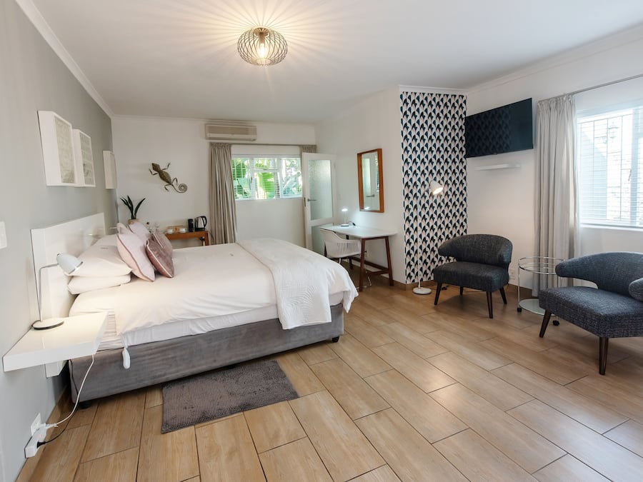 Superior Double Room, Garden Area | In-room safe, individually decorated, individually furnished, desk