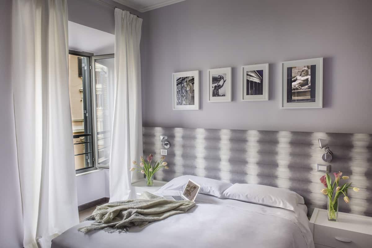 1 bedroom, premium bedding, minibar, in-room safe