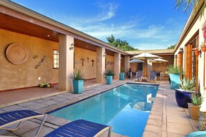 Outdoor pool, pool loungers