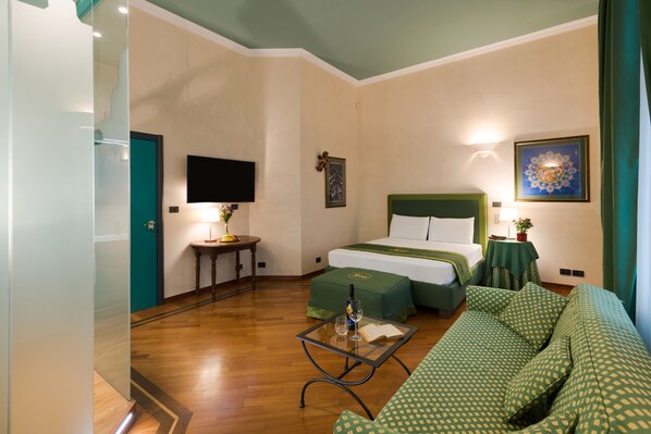 Business-Studio (Crystal Suite)