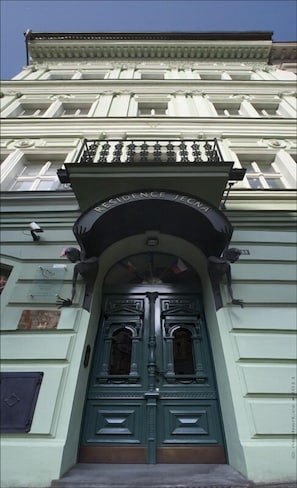 Front of property - Residence Jecna (Prague)
