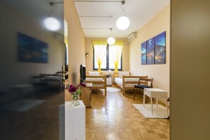 Basic Twin Room, 2 Single Beds