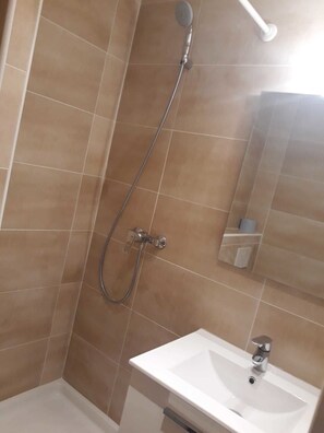 Douche de la salle de bain