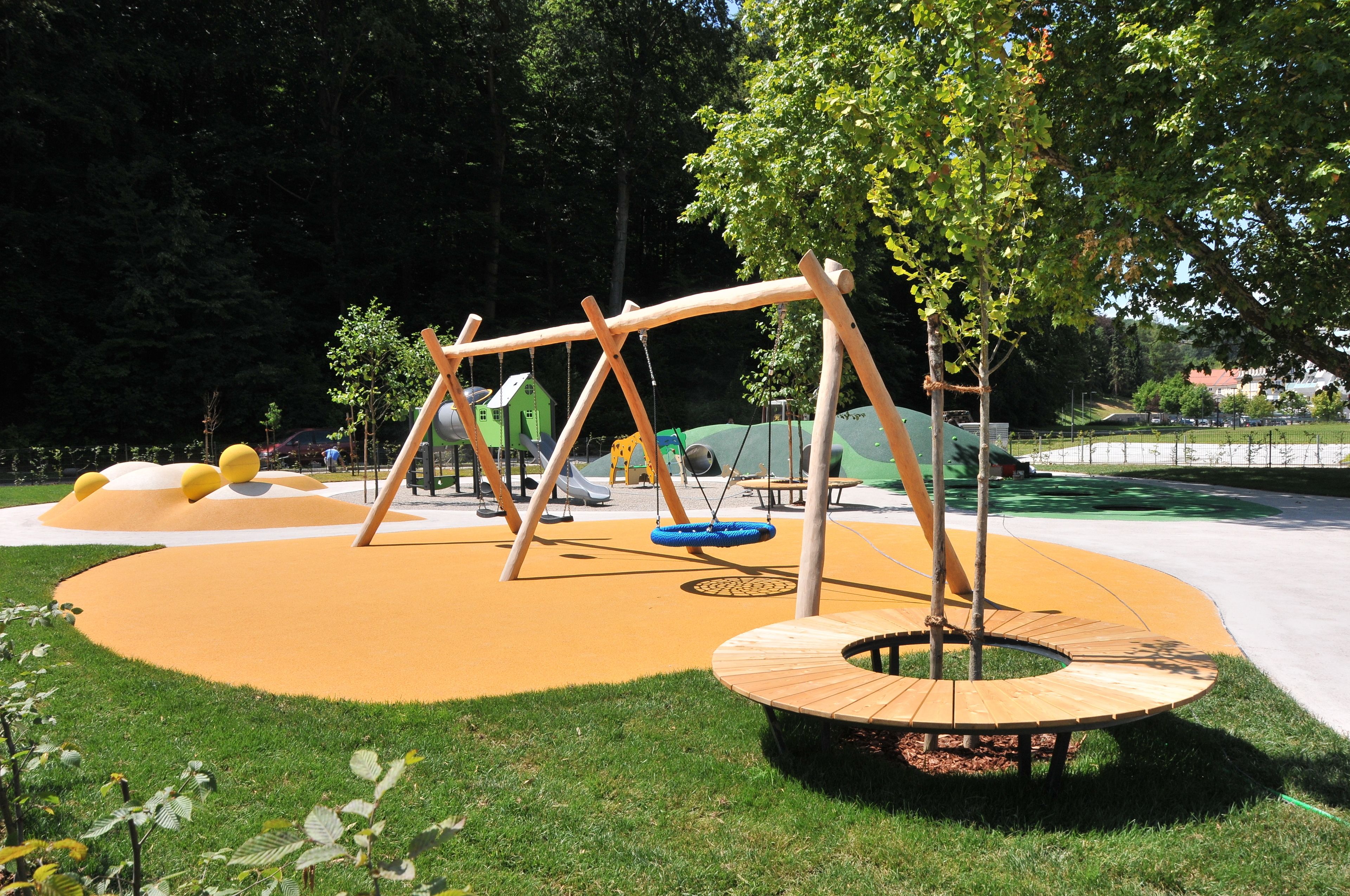 children’s play area – outdoor
