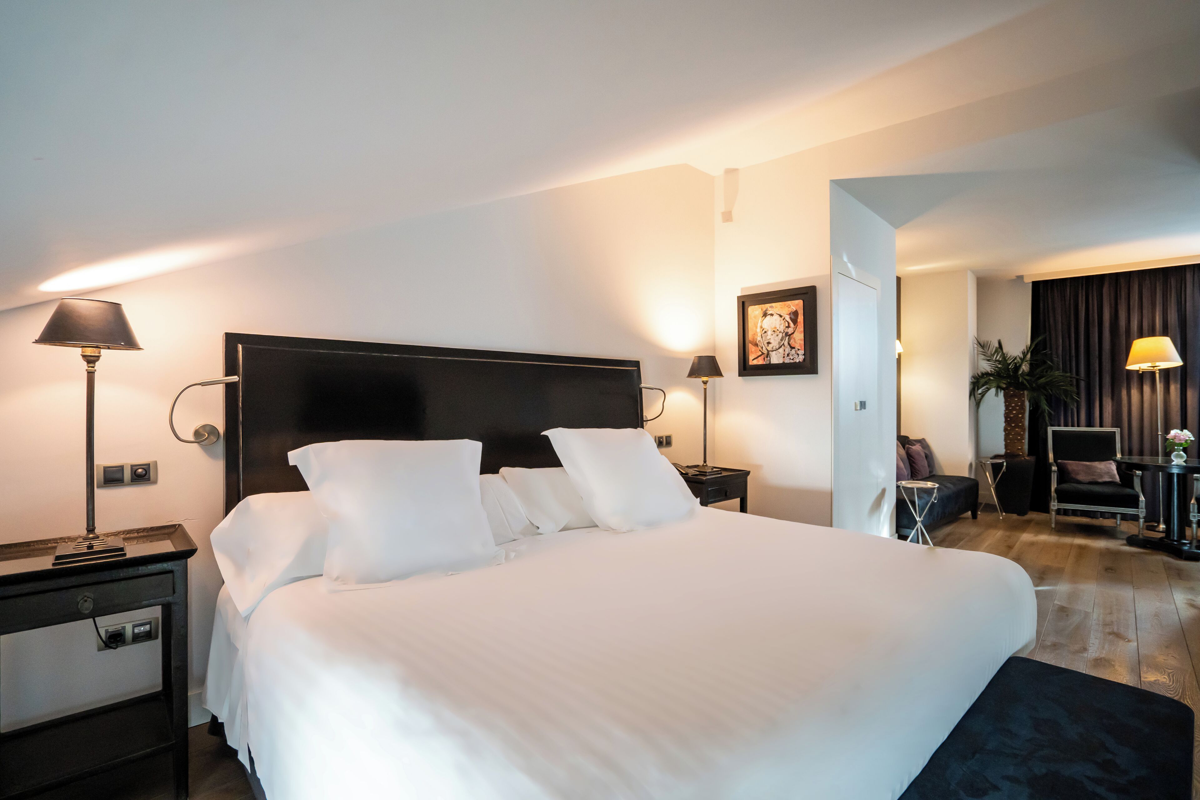 suite | premium bedding, select comfort beds, free minibar items, in-room safe