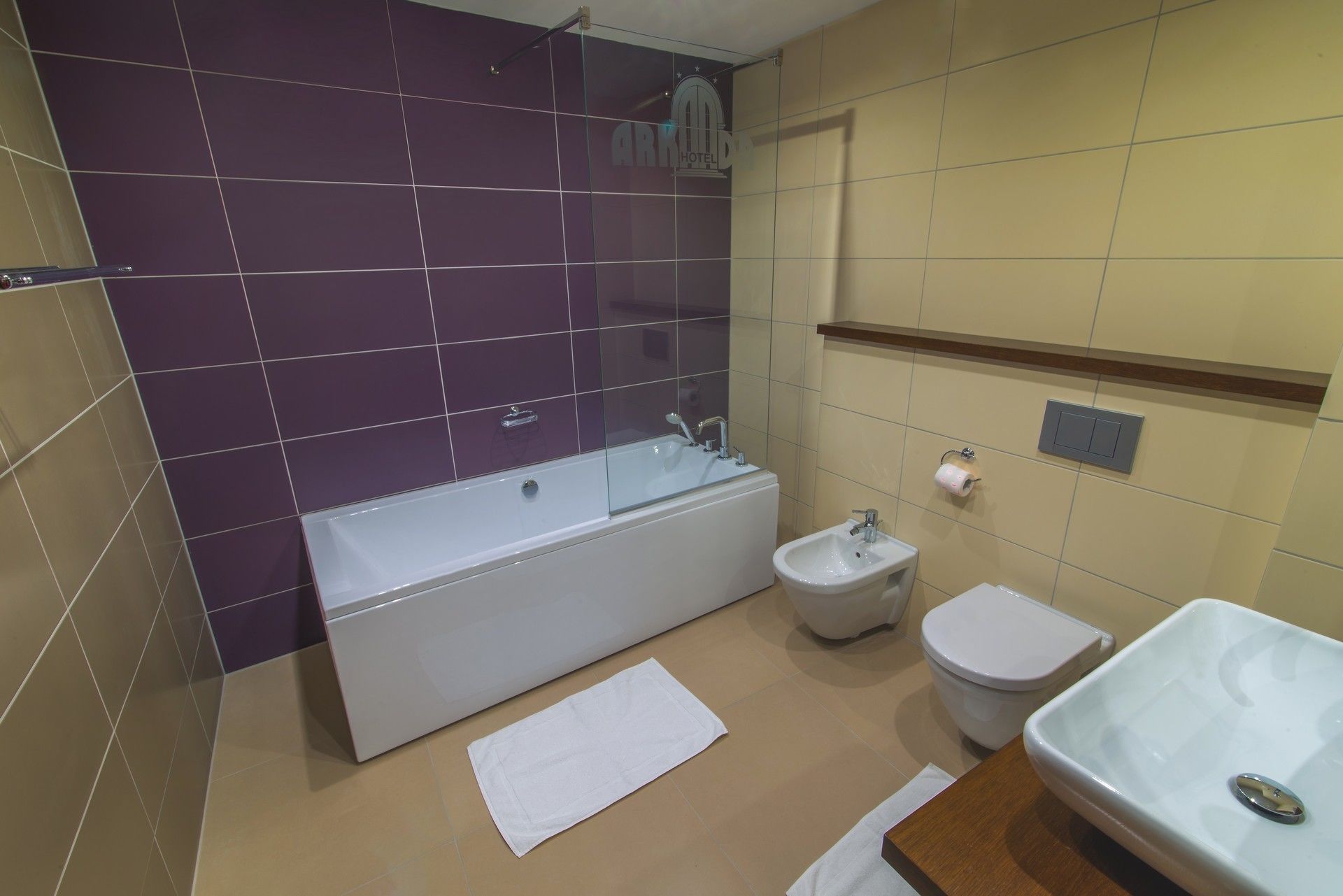 comfort double room | bathroom | towels
