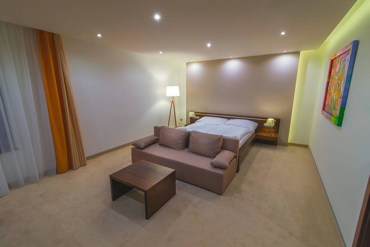 double room | pillow-top beds, in-room safe, desk, blackout curtains