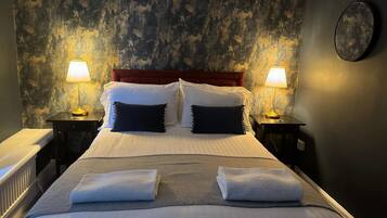Quarto casal, suíte (Rooms 1,3 & 5)