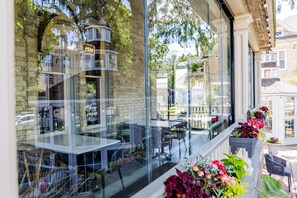 Lunch and dinner served - The Puddicombe House (Township of Wilmot)