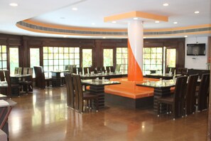 Breakfast, lunch and dinner served - Vedic Village Sriperumbudur (formerly known as Citrus Hotel) (Sriperumbudur)