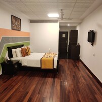 Quarto executivo | Roupas de cama premium, edredons de pluma