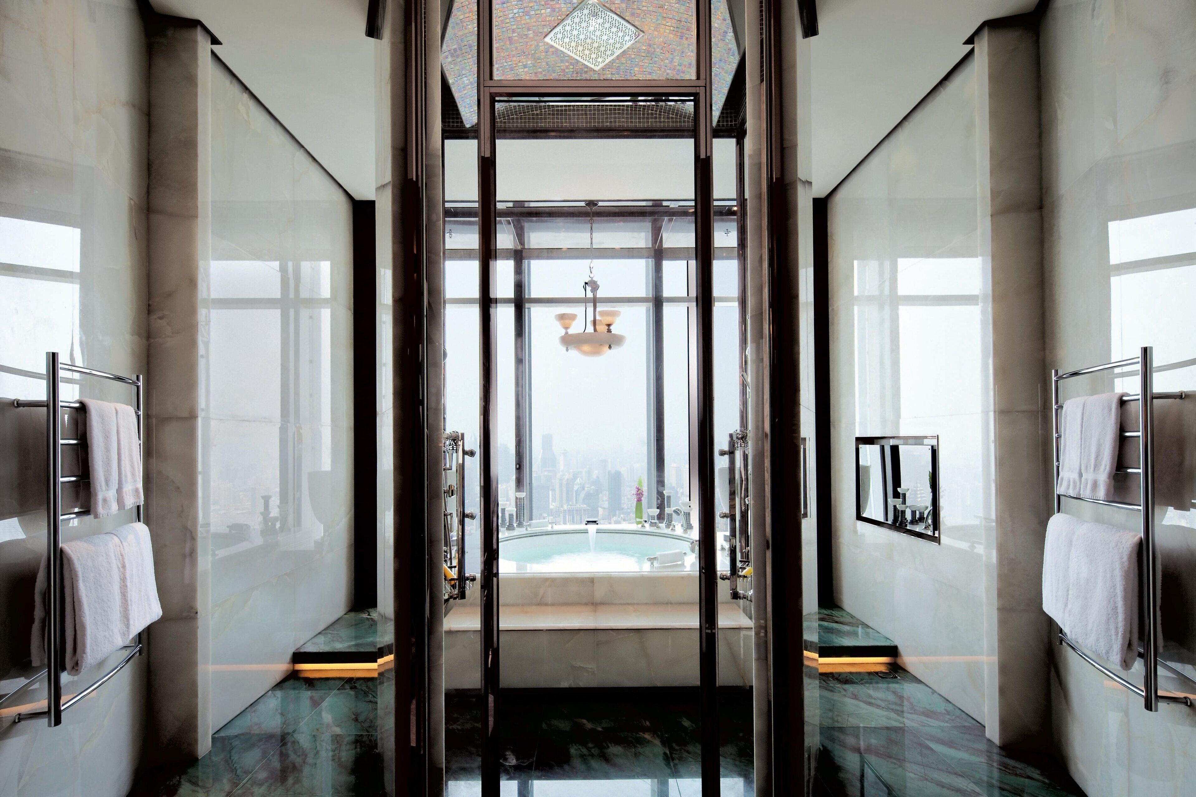 Photo - The Ritz-Carlton Shanghai, Pudong