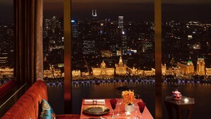 4 间餐厅，供应早餐、午餐、晚餐和早午餐