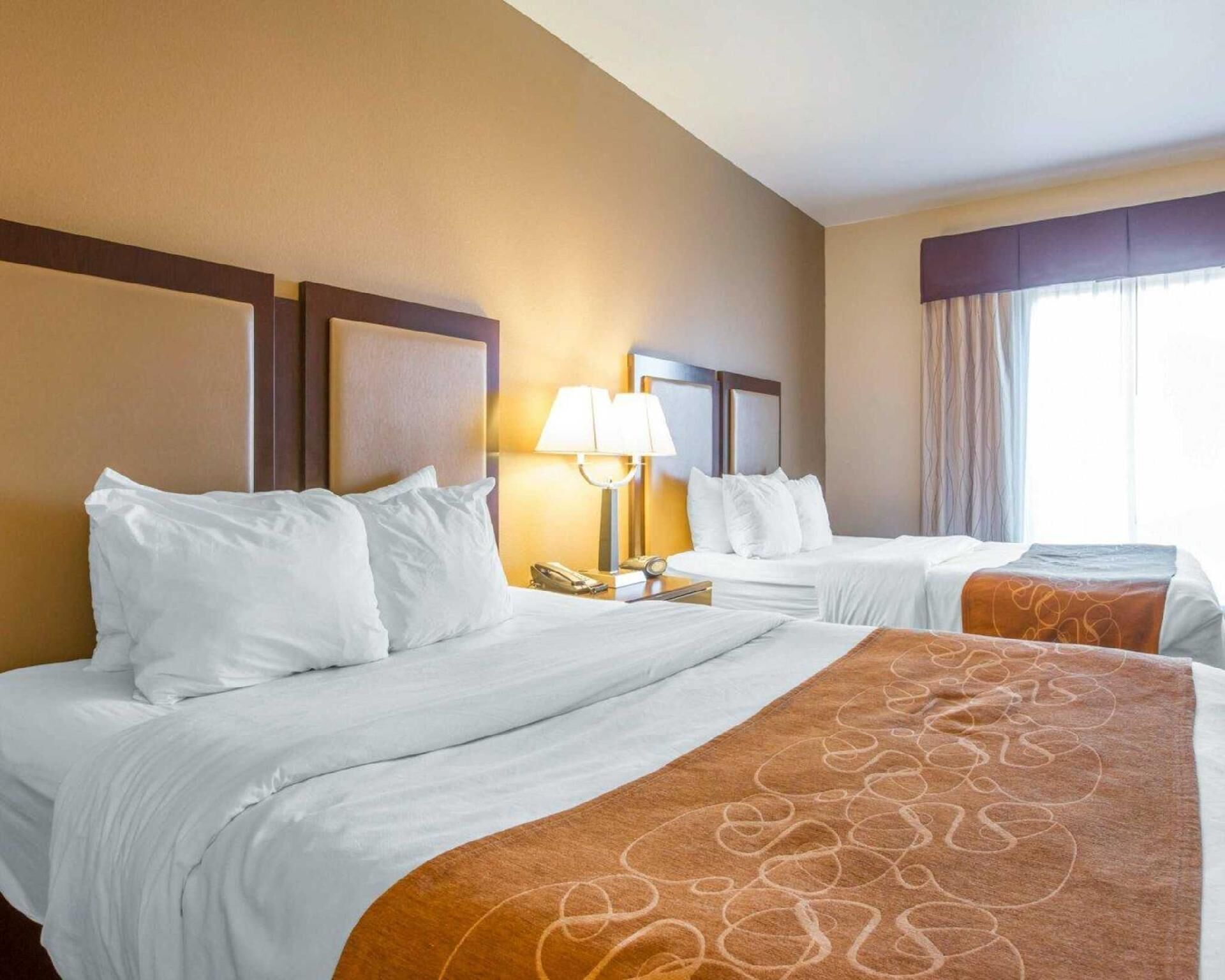 1 chambre, literie de qualité, coffre-fort, bureau