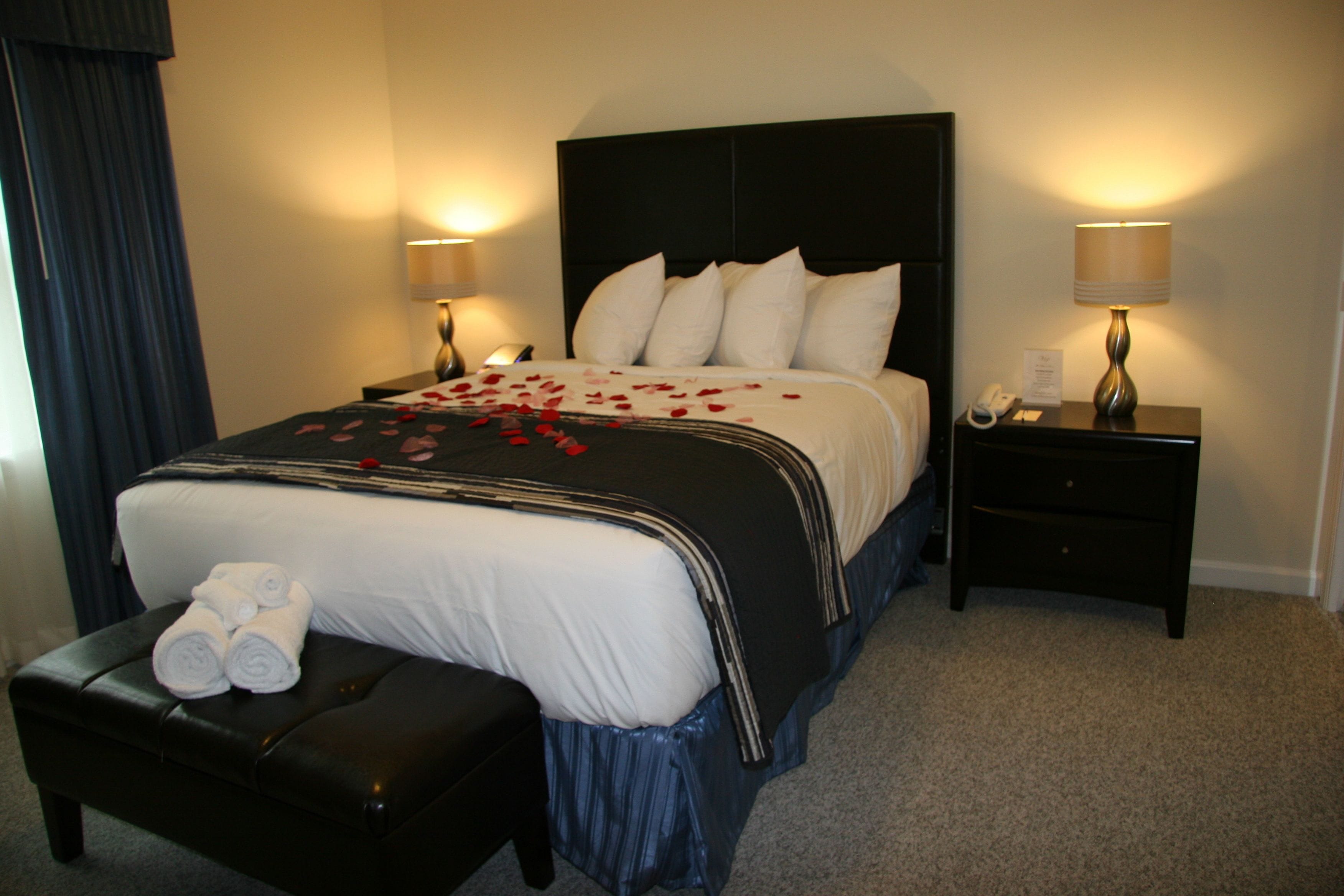 studio | iron/ironing board, free wifi, bed sheets