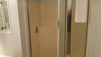 Shower kamar mandi