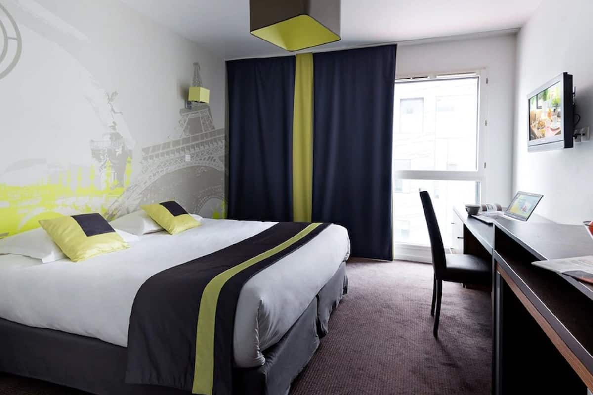 Desk, blackout curtains, iron/ironing board, free WiFi