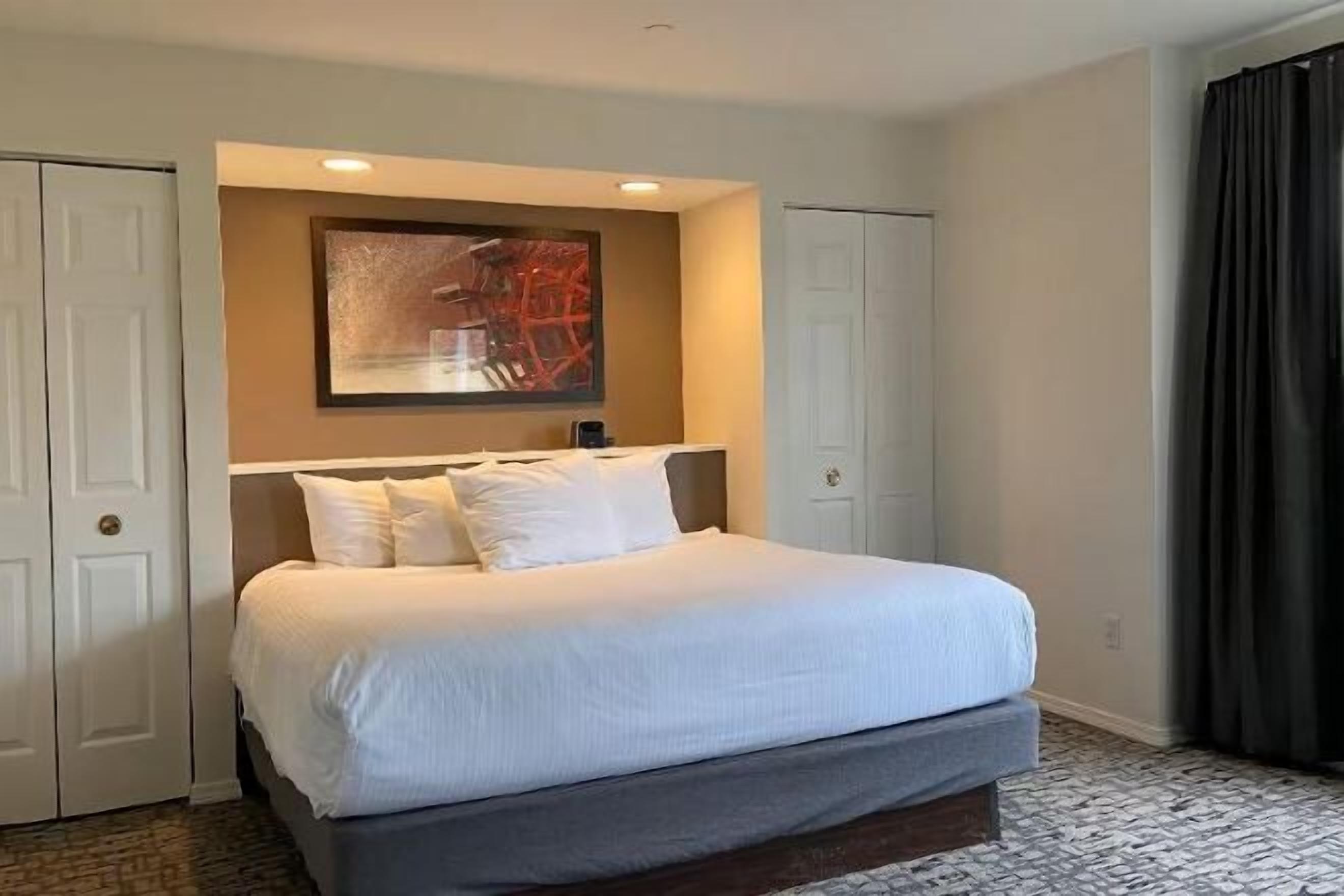 Minibar, kostenloses WLAN, Bettwäsche