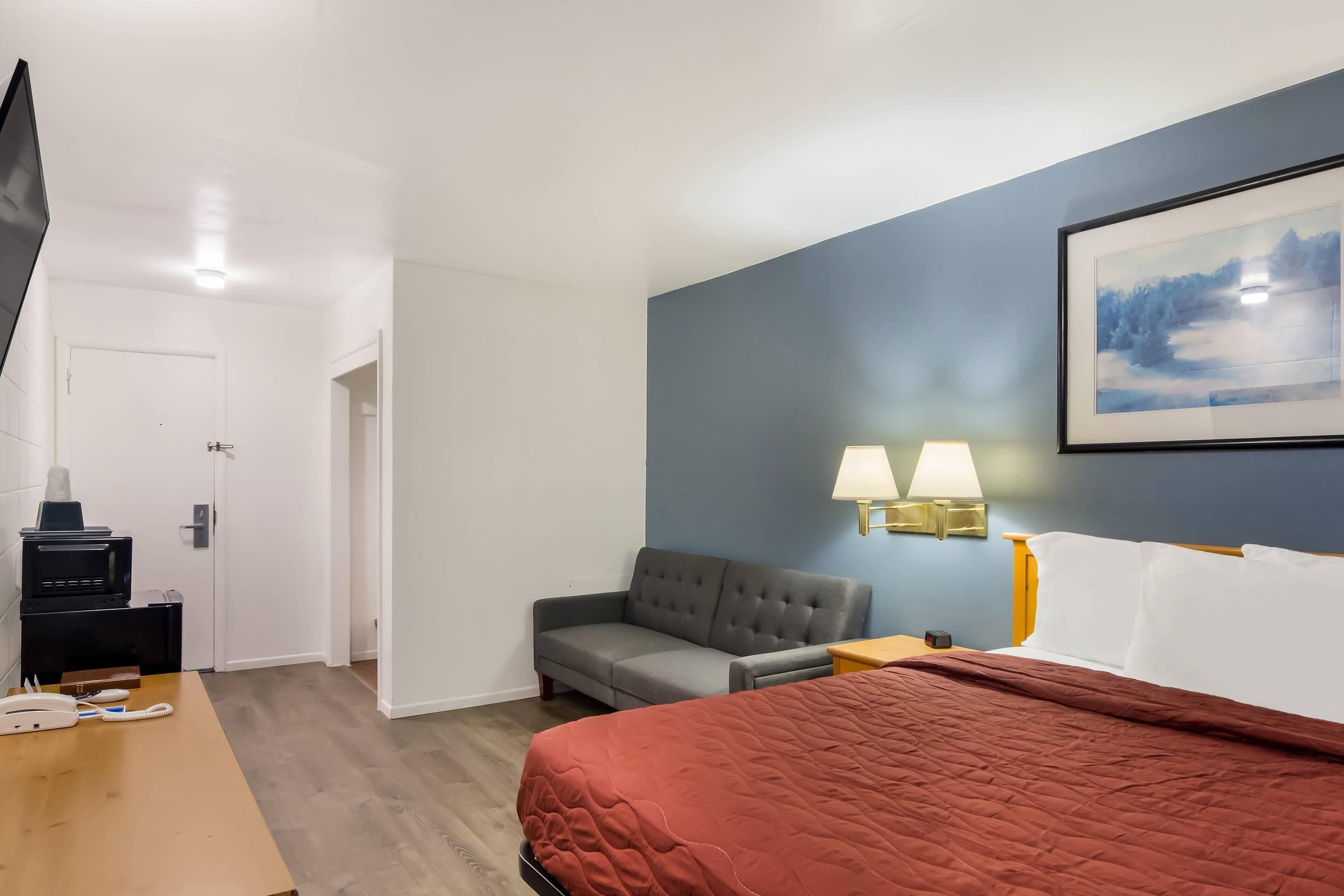 Svit - 1 queensize-säng - icke-rökare (Non-Pet Friendly) | Egyptiska bomullslakan, sängtillbehör av högsta kvalitet och skrivbord