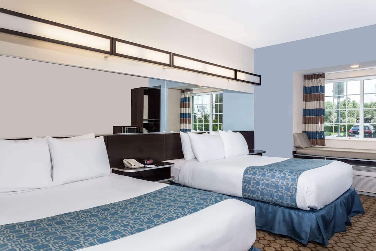 In-room safe, desk, iron/ironing board, free cots/infant beds