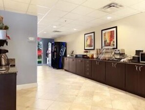 Free daily continental breakfast