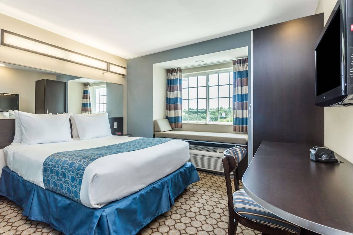 In-room safe, desk, iron/ironing board, free cots/infant beds