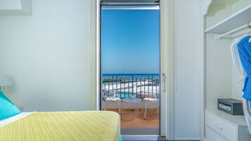 Standard-Doppelzimmer, 1 Doppelbett, Meerblick | 1 Schlafzimmer, italienische BettbezĂŒge von Frette