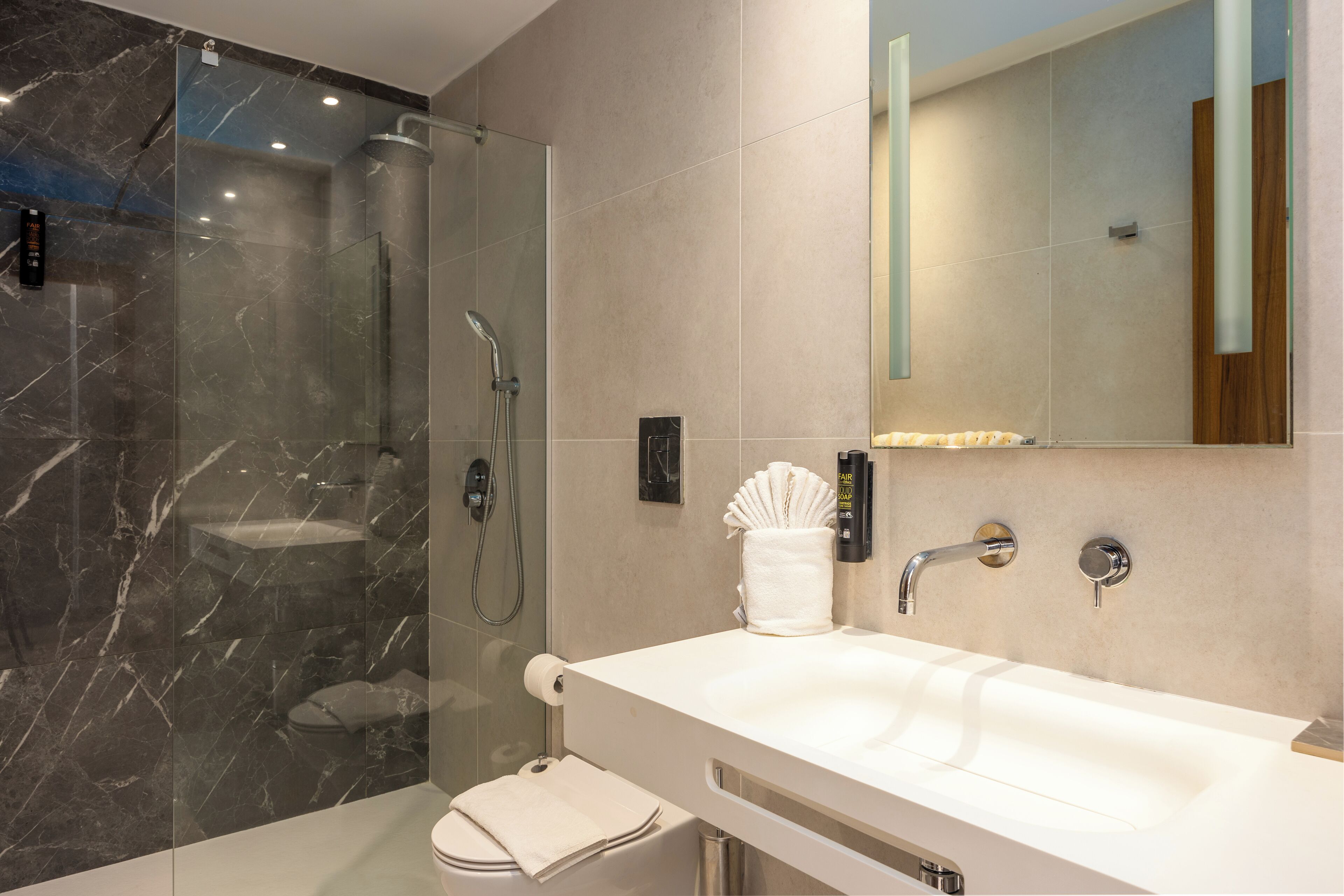 Foto - Melpo Antia Hotel & Suites