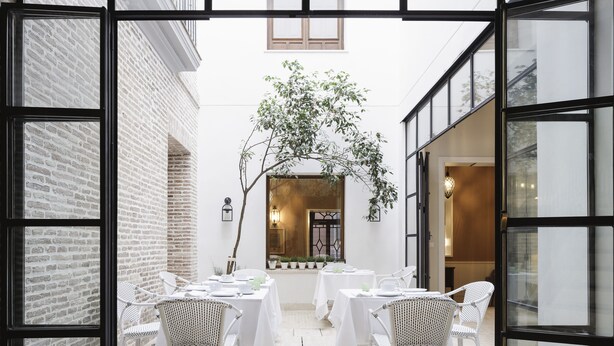 로비 좌석 공간