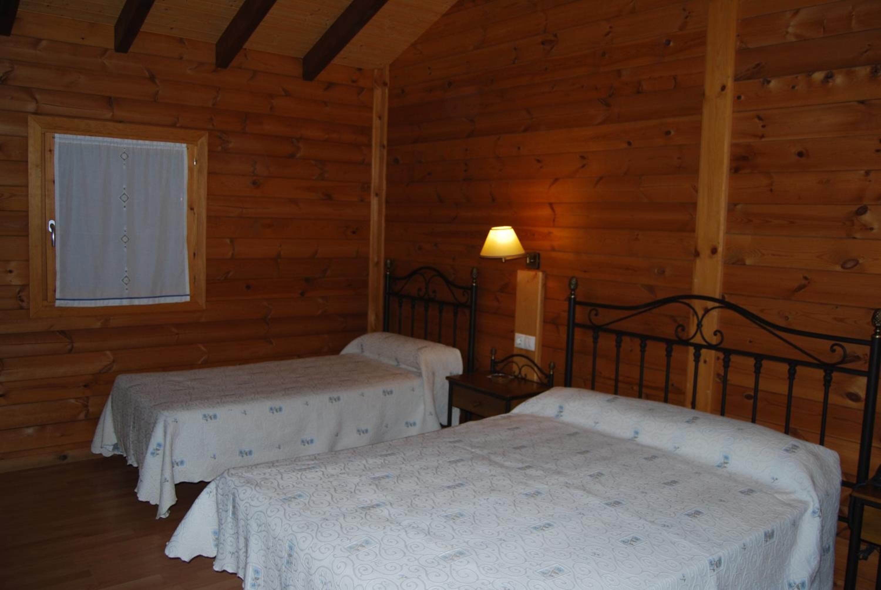 in-room safe, iron/ironing board