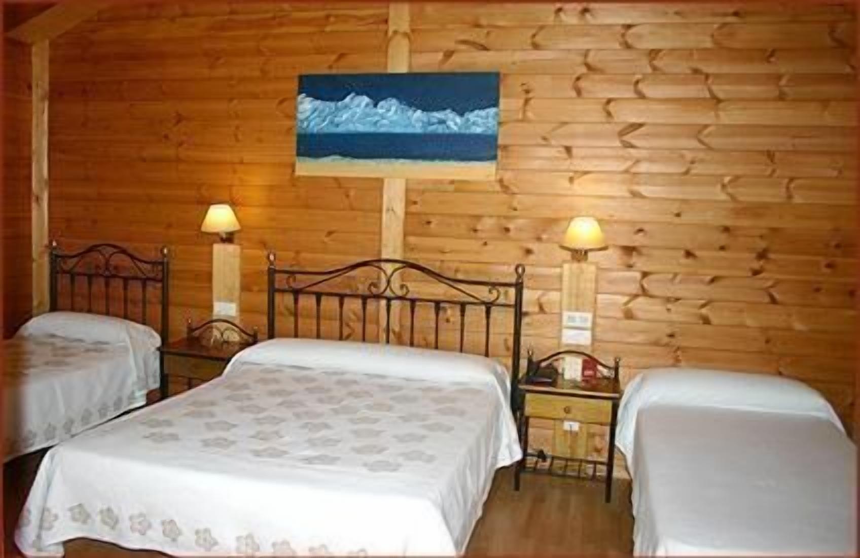 in-room safe, iron/ironing board