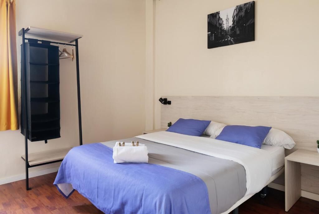 Pillowtop beds, in-room safe, free WiFi, bed sheets